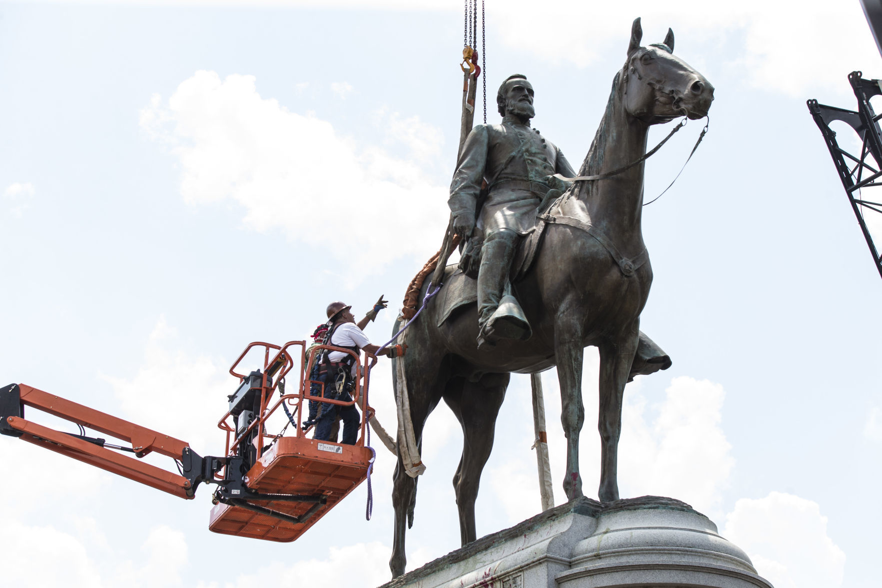 Stonewall Jackson statue